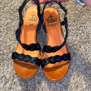 Crown Vintage Wedge w/braided black strap